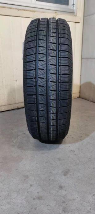 Minerva Frostrack VAN 225/55R17 109H (b)