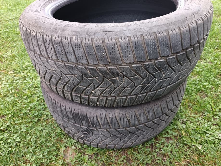 Pnevmatike Dunlop 225/50/17 zimska Količina: 2