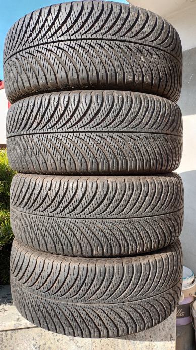 Pnevmatike Goodyear 225/45/17 celoletna Količina: 4