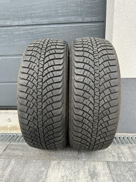 Pnevmatike Kumho 205/55/17 zimska Količina: 2