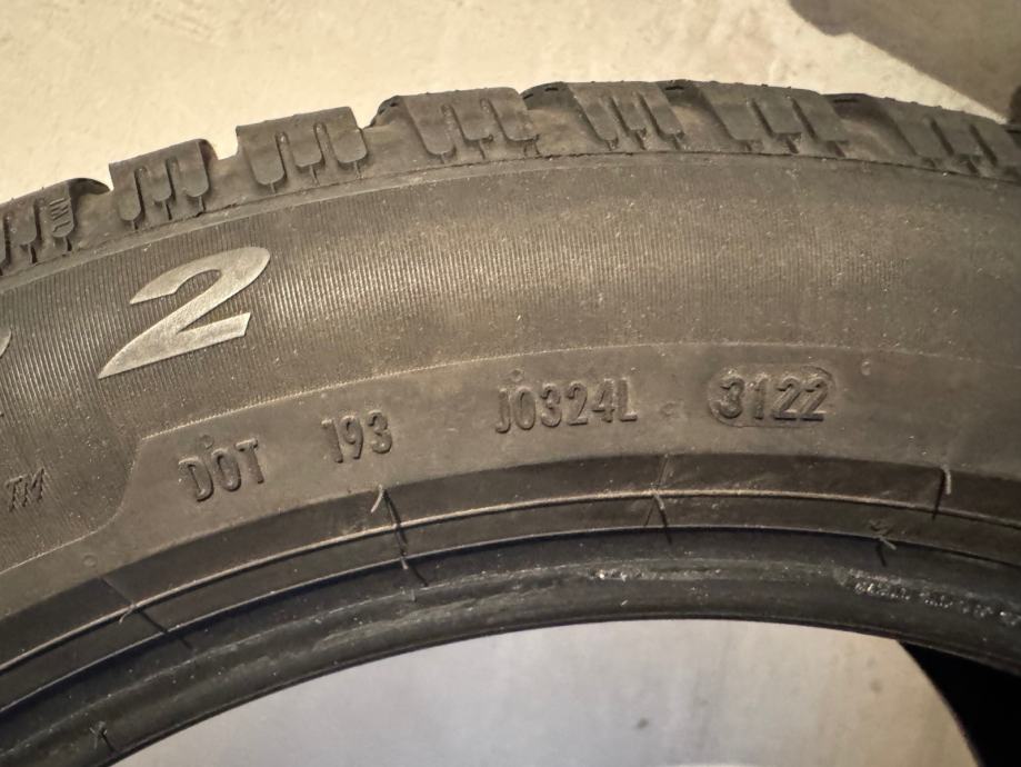 Pnevmatike Pirelli Winter 2 Cinturato 215/55/17 98H zimska Količina: 4