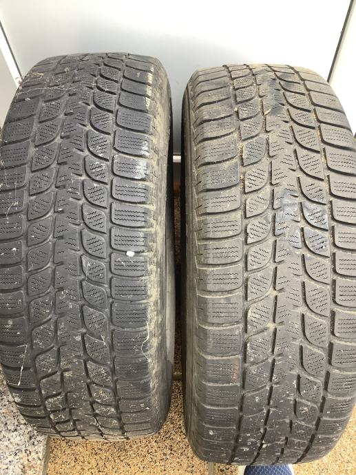 Pnevmatiki Bridgestone Blizzak LM-25 zimske 225/65/17.    2 kos