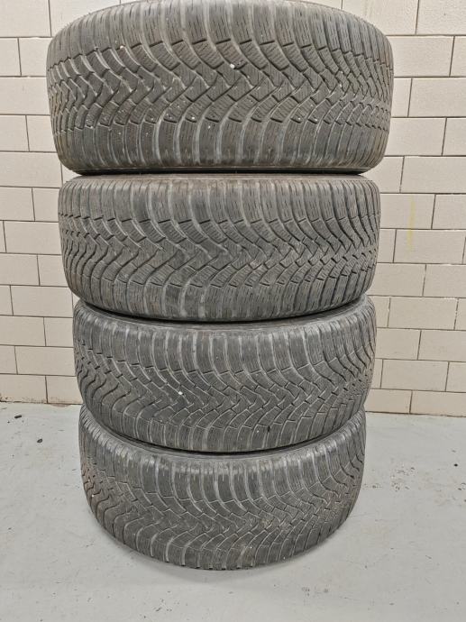 Zimske pnevmatike Falken 235/55 R17