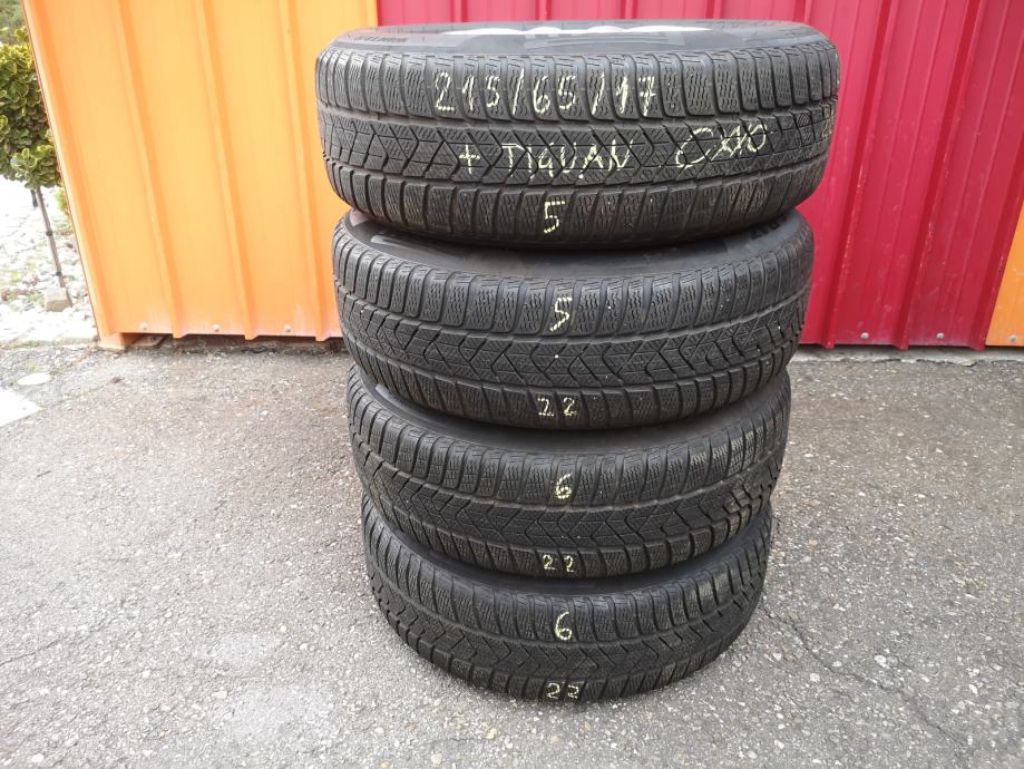 ZIMSKE PNEVMATIKE PIRELLI 215/65/17 99H