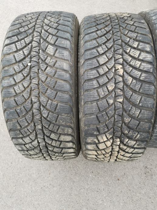 Pnevmatike Kumho 225/40/18 zimska Količina: 5