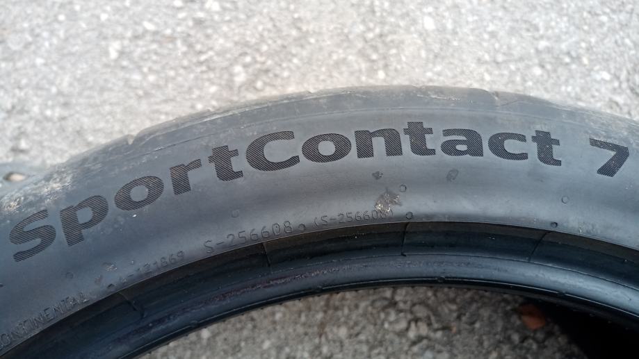 Continental SportContact 7  235/40/ZR19 XL DOT1024