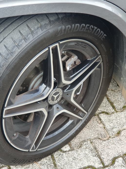 Pnevmatike Bridgestone 235/50/19 poletna Količina: 4