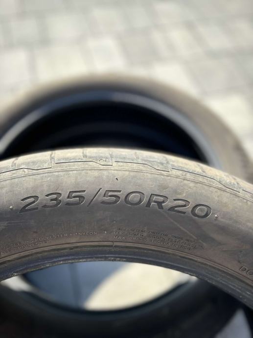 Pnevmatike Hankook 235/50/20 poletna Količina: 2