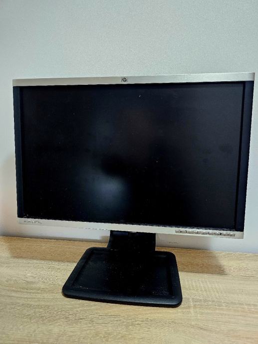 HP Monitor 55cm diagonala