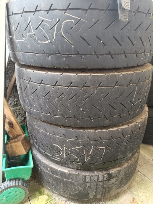 Pnevmatike Goodyear 295/60/22.5 celoletna Količina: 4