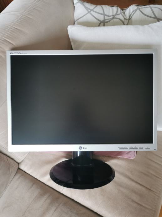 Monitor LG L225WT 55.9 cm (22") 1680 x 1050 pixels