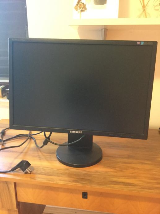 Samsung monitor 23”