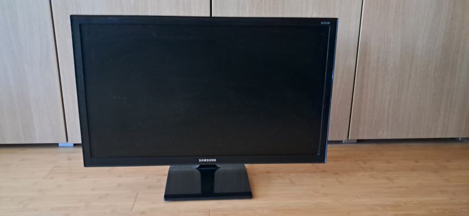 LCD monitor SAMSUNG S27E330