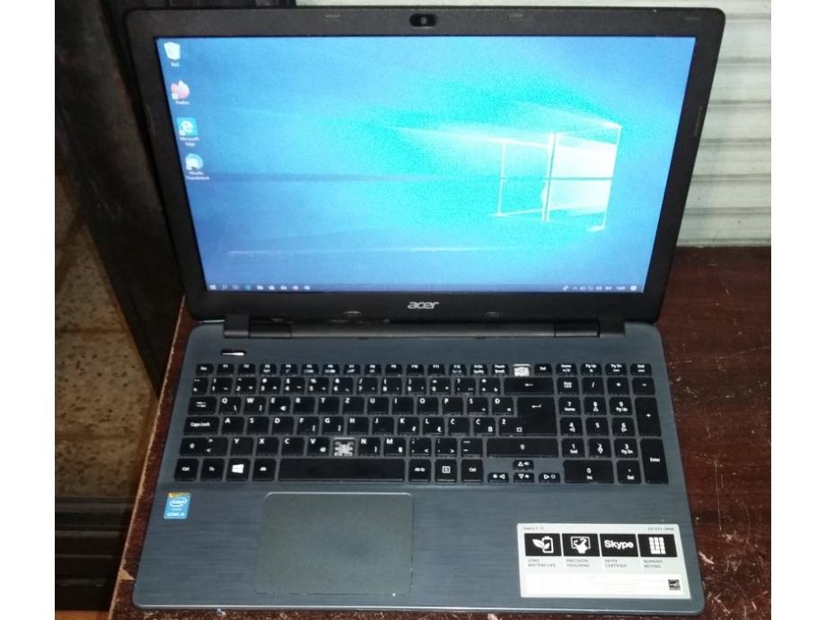 ACER Aspire E15, 15.6', Intel i3-4005U 1.70GHz, 4GB DDR3, 500GB, Win10