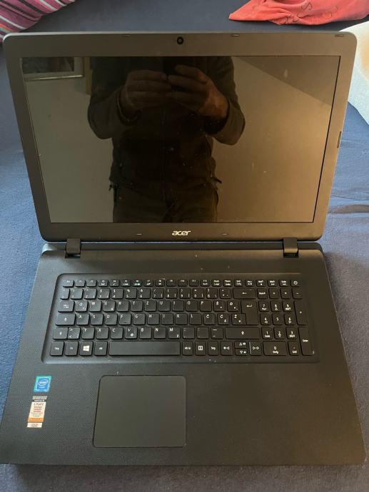 Racunalnik prenosni 17’’ acer Adspire