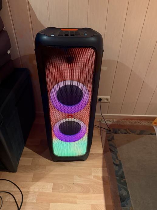 JBL 1000 Partybox + 2 mikrofona