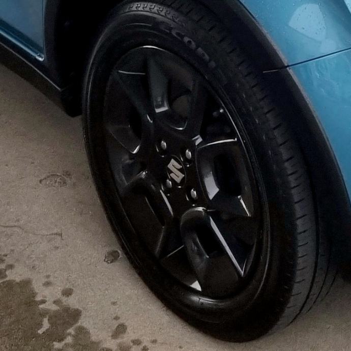 Črna Suzuki alu platišča 16'' luknje 4x100, količina: 4