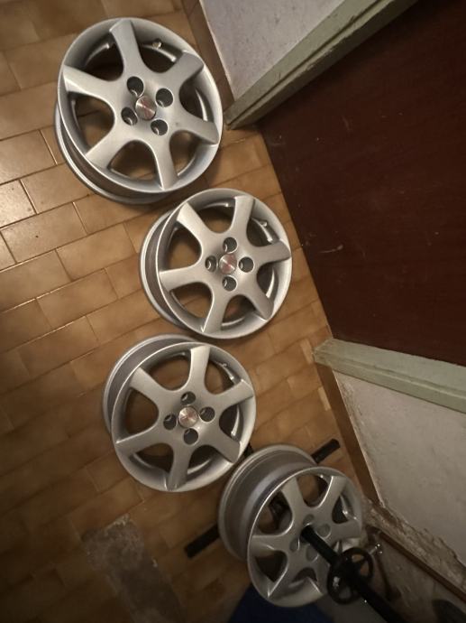 OZ Wheels Alu platišča 7x15'' primerna za VW Golf