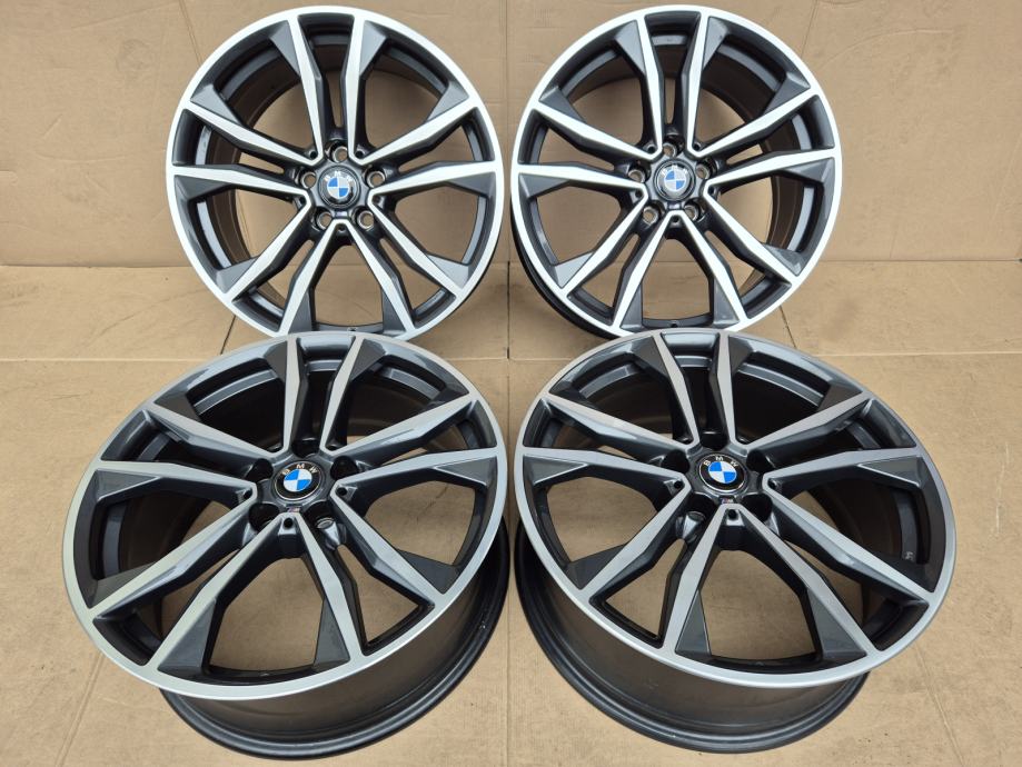 M715 original  19"  BMW X1, X2 - 8,0j x 19" IS47