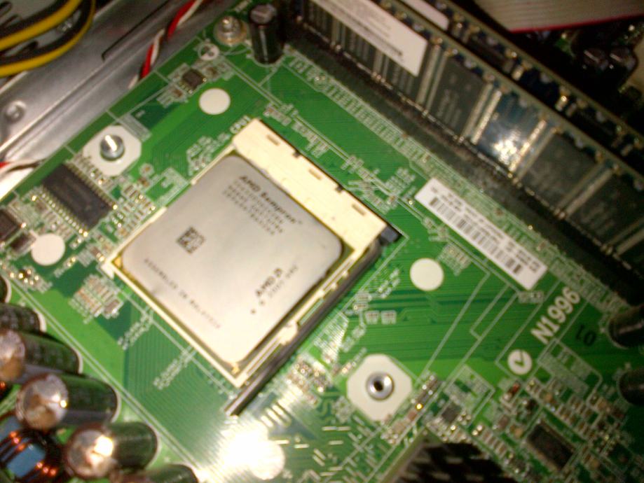 Procesor AMD Sempron 3000+ 1,8GHz (socket 939)