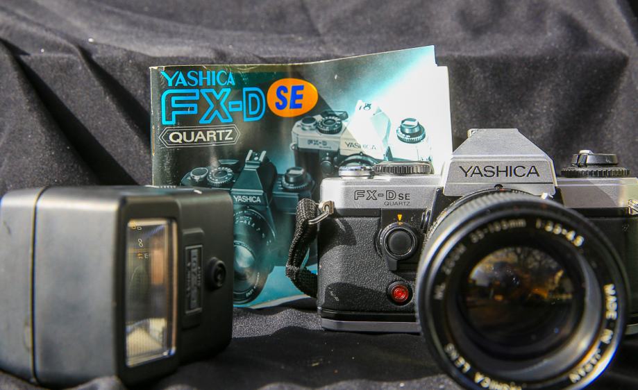 Yashica CS-201 Auto Flash for FX-D Cameras