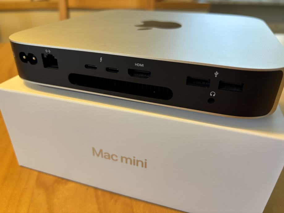 Apple Mac Mini M2, 8 GB RAM, 512 GB SSD (v garanciji do 16. 11. 2024)