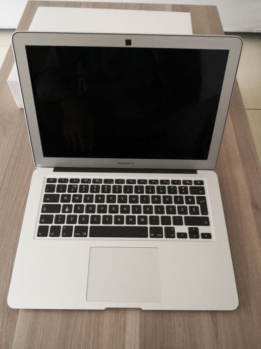 Apple Macbook Air 13 (early 2015)