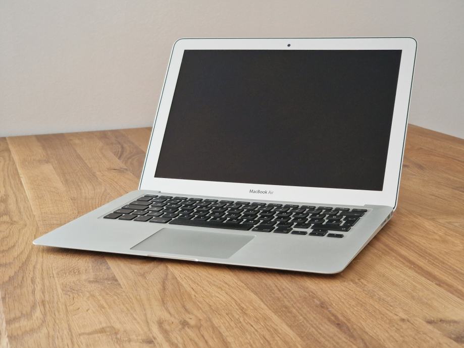 Apple MacBook Air (13-inch, Early 2015)