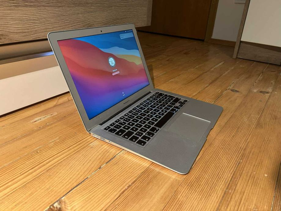 Apple Macbook AIR 13inch, Mid 2013 I5 4GB 128GB Brezhiben