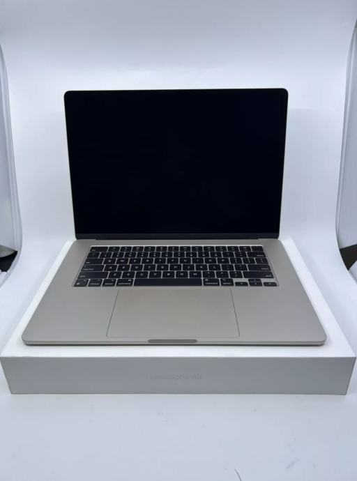 Apple MacBook Air 15,3" M3 Chip srebrne barve