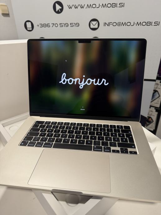 Macbook AIR 15 M2 Starlight, 512gb SSD, 15 ciklov, garancija, obroki *