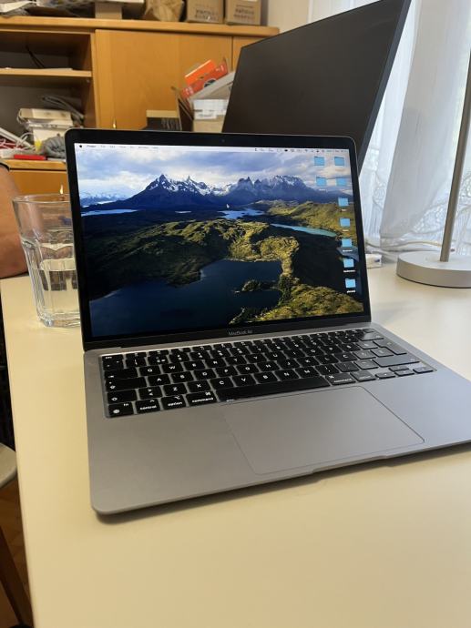 Apple MacBook Air 13" M1 512GB 16GB | Vesoljno siva