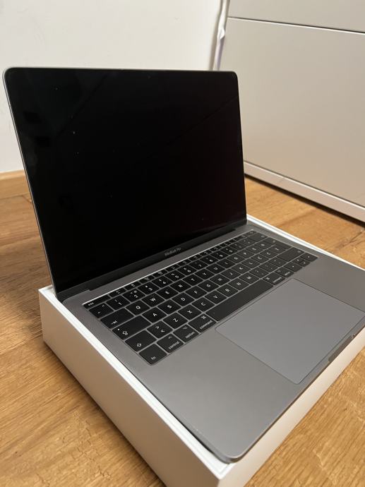 MacBook Pro 13 inch, 2017