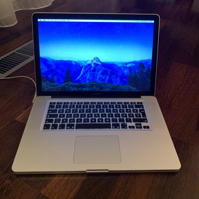 macbook pro mid 2010 price