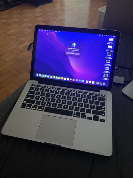 Macbook pro early 2015