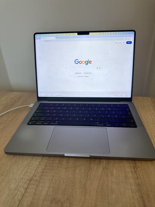 Prodam MacBook Pro 14" - M1 Pro, 16GB RAM, 512GB SSD