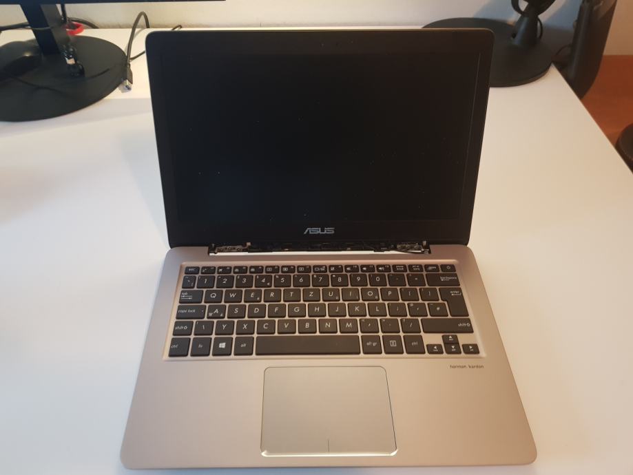 Asus Zenbook UX310UA 13,3'' FHD / i3-6100U / 8GB / 256GB NVMe/Win 10H