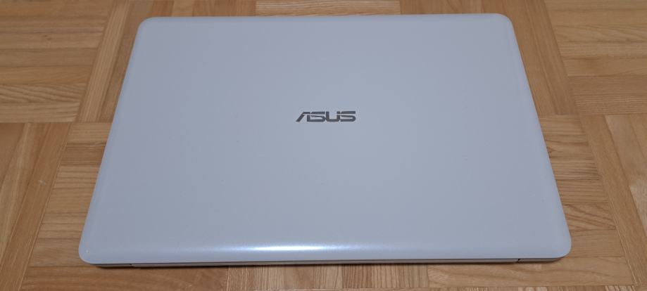 Prenosnik Asus