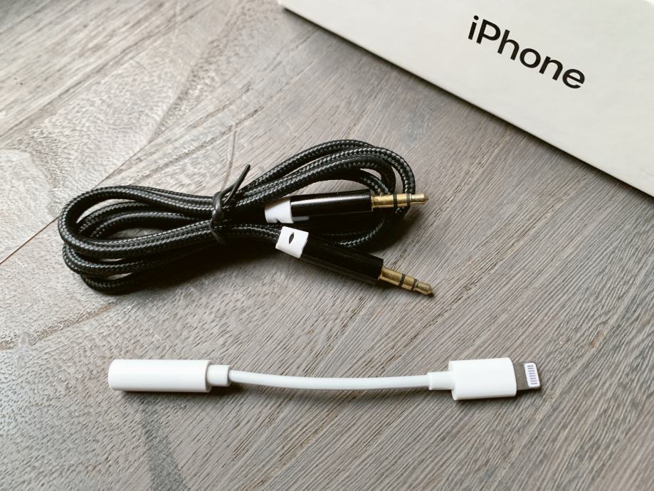 KOMPLET za avto AUX iPhone | adapter + kabel