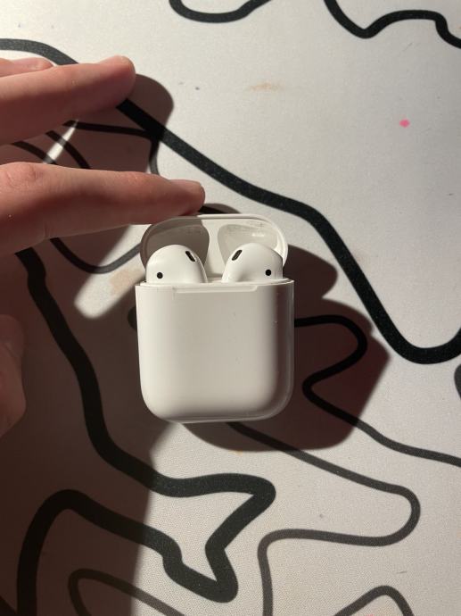 APPLE AIRPODS 1, 2. GENERACIJA