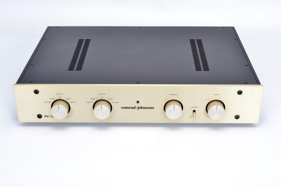 Conrad-Johnson PV 12 tube preamp