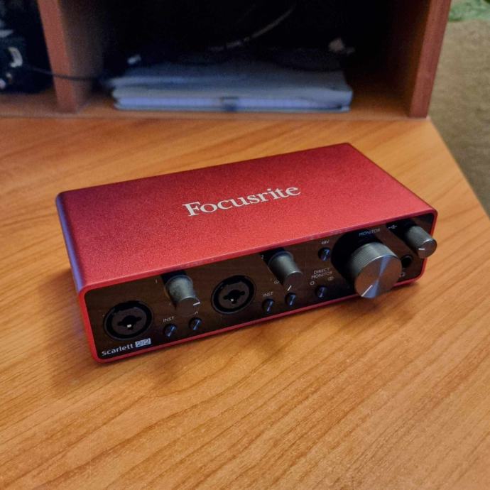 FOCUSRITE SCARLETT 2i2 3rd gen (kot nov)