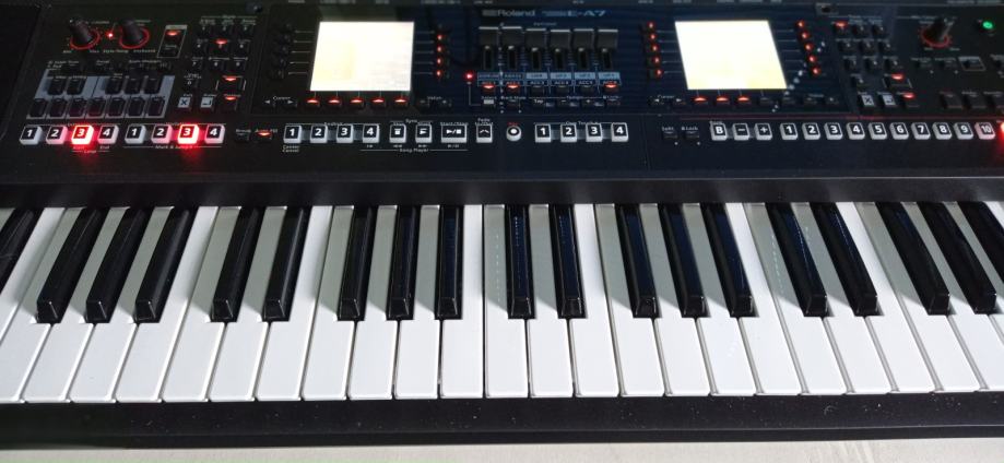 KLAVIATURA ROLAND E-A7-Arranger-Midi-Mp3-Wav