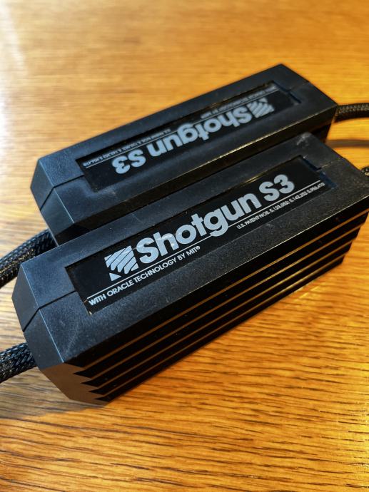 Mit Shotgun s3 interkonekti