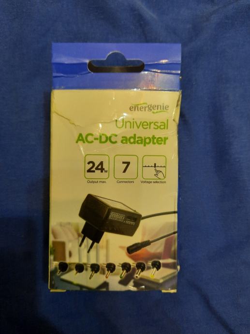 univerzalni adapter