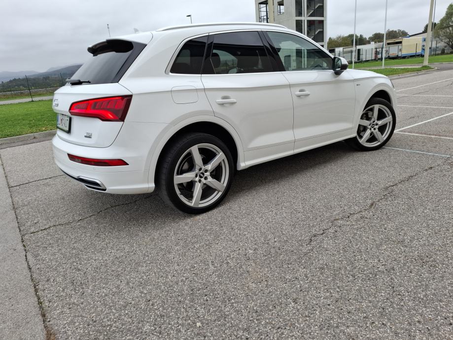 AUDI Q5 QUATTRO S LINE, SLO.VL.KLJUKA, ZIM.KOMP.MATRIČNI