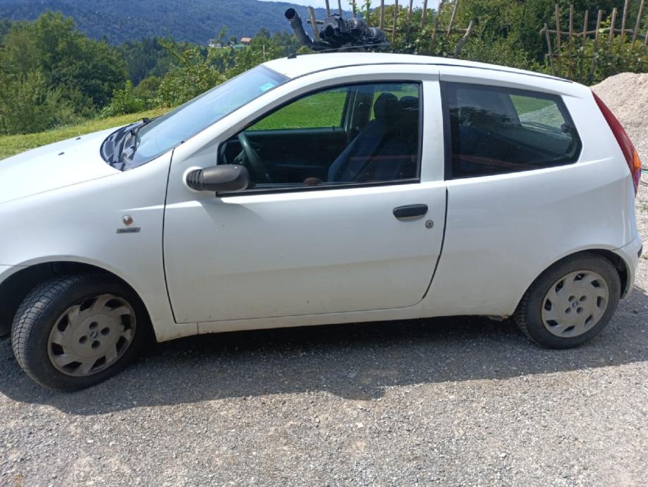 Fiat Punto, letnik 2002