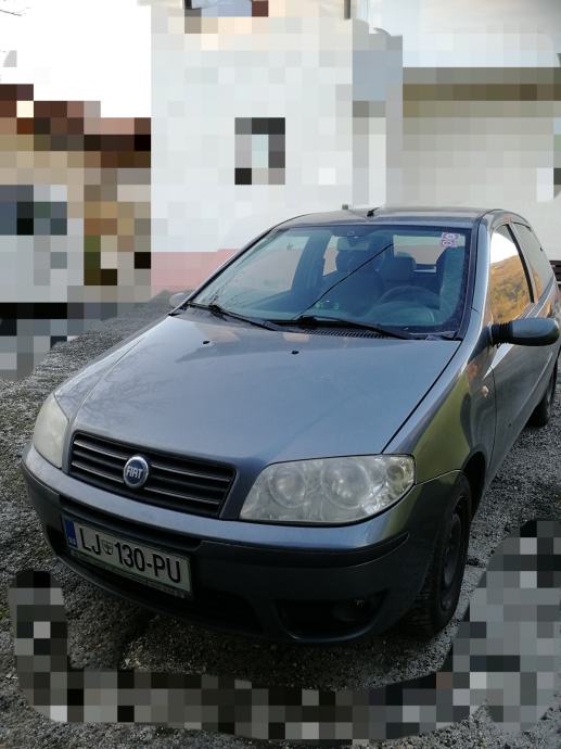 Fiat Punto Limuzina