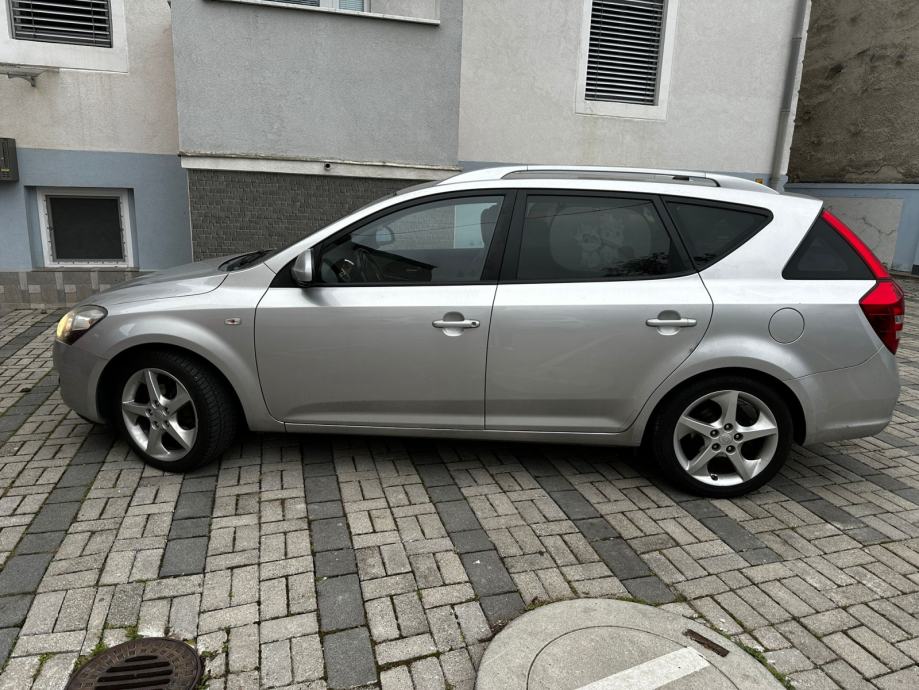 Kia Ceed (cee'd) Sportswagon 2.0 crdi