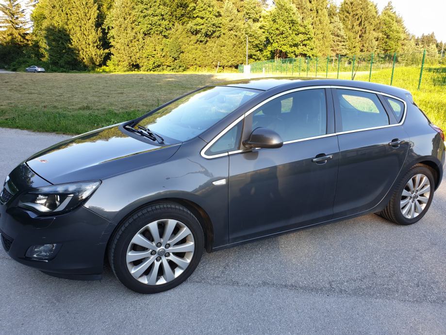 Opel astra j cosmo